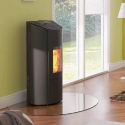 Pelletofen Olsberg Levana Aqua 3.0 | 8 KW Wasserführend Raumluftunabhängig -Top Fram Geschaft Pelletofen Olsberg Levana Stahl Schwarz Ambient 1600x1600 1