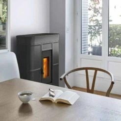 Pelletofen Sergio Leoni Maria Costanza 7 KW -Top Fram Geschaft Sergio Leoni Maria Costanza amb 02 1600x1600